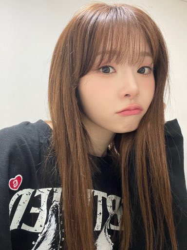 241215 | #kotone fromm update

new profile pic!!

#코토네 #tripleS #트리플에스