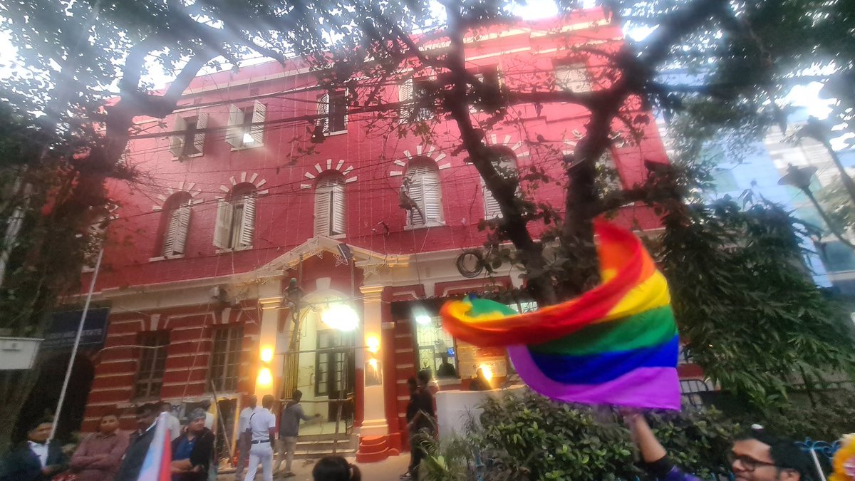 Today is the 25th anniversary of #KolkataPride - the oldest in India and likely Asia's too.

The right to choose - #loveislove