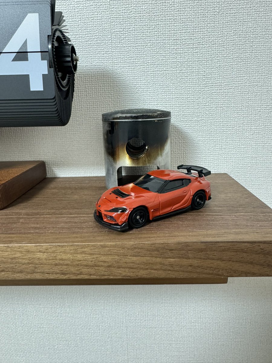 甥っ子のトミカ買いに行ったのにかっこよくてつい自分のも買っちゃった