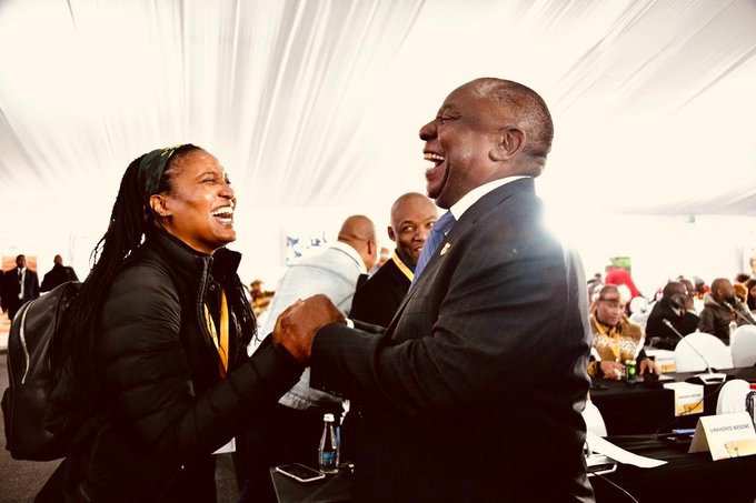 Twinsisters tweet media