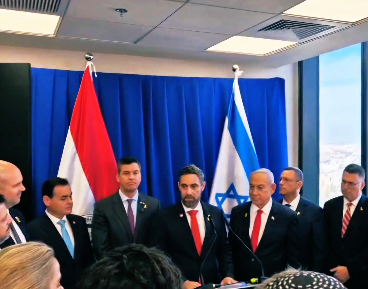 INAUGURACIÓN DE LA EMBAJADA DE PARAGUAY EN ISRAEL - JERUSALÉN 🇵🇾🤝🏼🇮🇱

<a href="/Emb_Rubin_py/">Embajador Alejandro Rubin Cymerman</a>: “Hoy nos encontramos en este lugar histórico, en esta ciudad eterna, para celebrar un momento que enaltece los lazos entre Paraguay e Israel. La inauguración de nuestra embajada en Jerusalén no