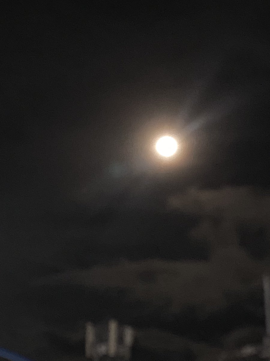 kasha_web3's tweet photo. shine bright like a diamond 🌝 https://t.co/wo2Ekp0Qrk