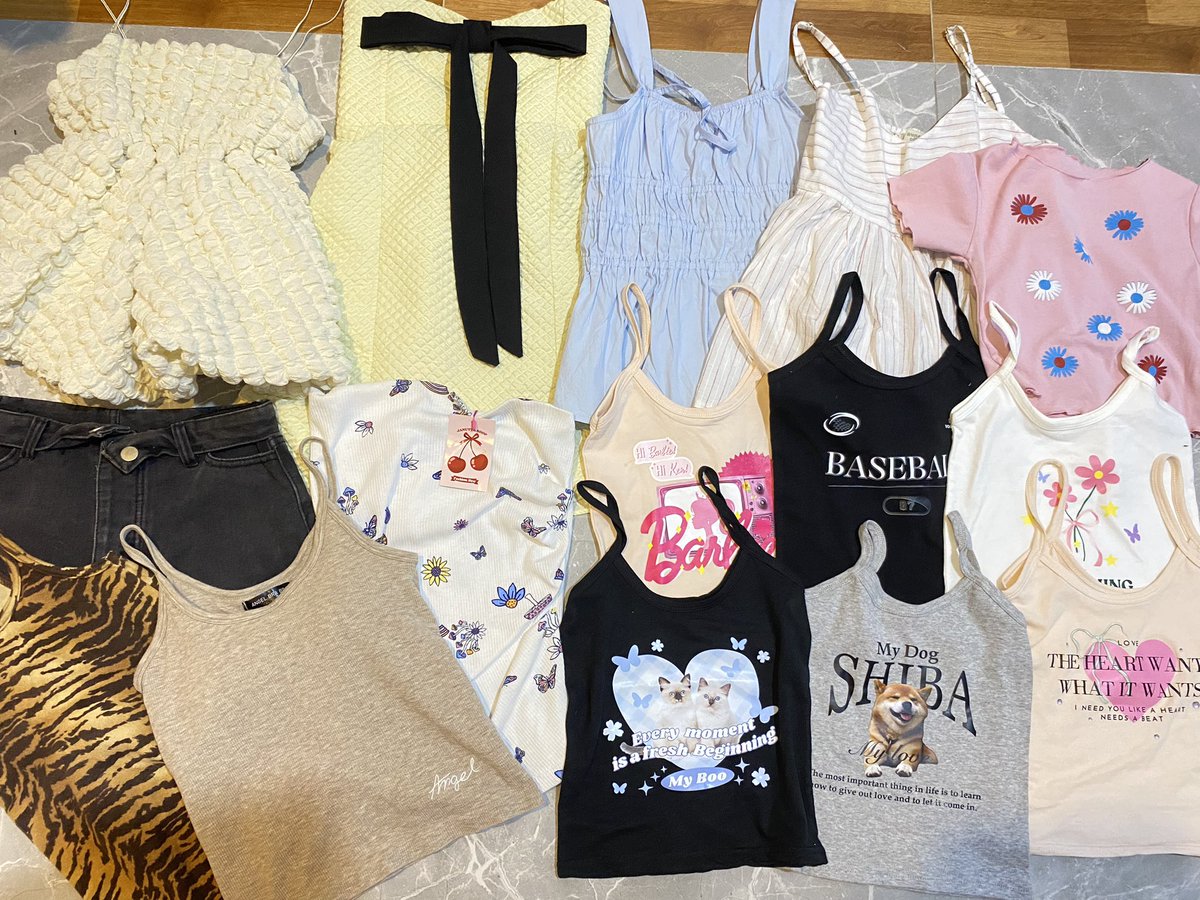 🧸โล๊ะเสื้อผ้ามือของเค้า💅🏻 ถูกม้าก

 ⸝⸝ ราคา10-50฿💢

‼️มีเยอะกว่าในรูปน้า‼️สายเดี่ยว งานไอจี เดรส 

⭒ เหมาส่ง29฿📮

📍ปักเยอะลงเลยคับพ้ม🩷

#ส่งต่อเสื้อผ้า #ส่งต่อเสื้อผ้ามือสอง #ส่งต่อ  #เสื้อผ้ามือสอง #โล๊ะตู้ #โล๊ะตู้เสื้อผ้ามือสอง #เสื้อผ้ามือ2 #ส่งต่อคสอ #เสื้อผ้ามือ2