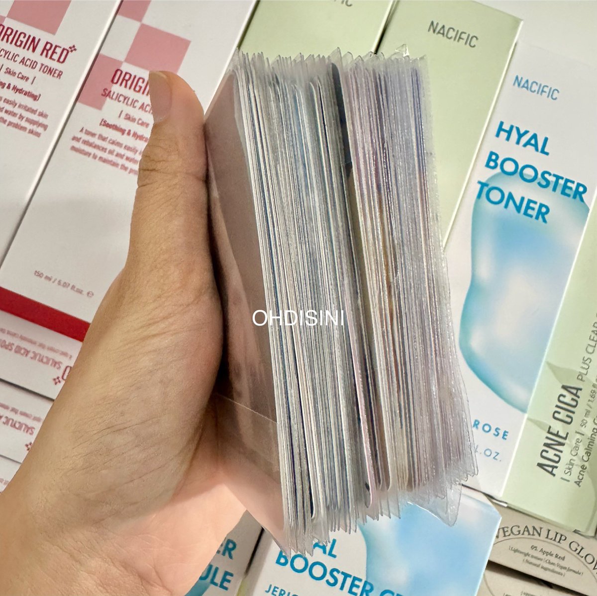 ohdisini_id's tweet photo. ❤️ dominATE in Jakarta ❤️
— freebies support by @ohdisini_id —

🤍Nacific and Official SKZ Photocards

       -Say hi! to get this freebies-

📌 Indonesia Arena
🗓 21 Desember 2024 
⏰️ tba 

❗️Limited quantity❗️

#dominATE_JAKARTA #SKZinJKT https://t.co/IAnn6EIvUA