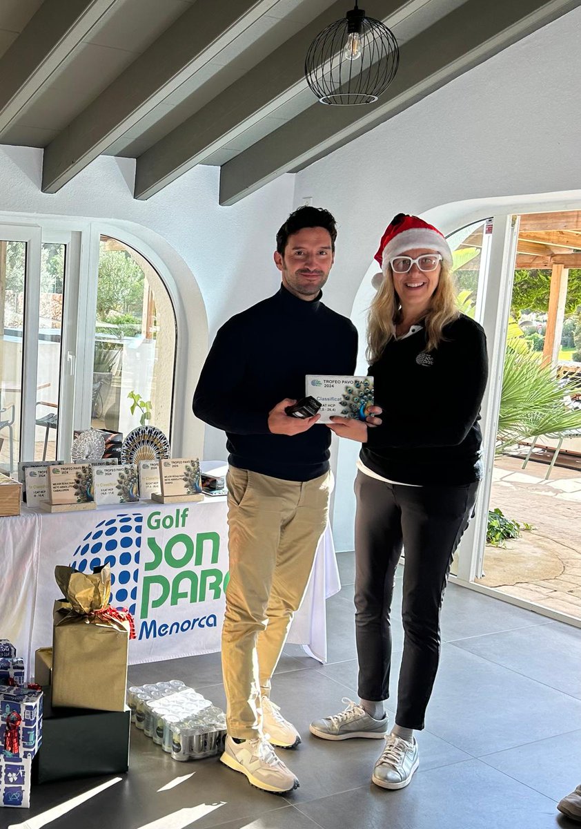 GOLFMENORCA's tweet photo. Compartimos alguna de las fotos de los ganadores del TROFEO PAVO REAL 2023 y 2024 📷 Enhorabuena a todos📷📷📷 https://t.co/2aKL4fvJEX