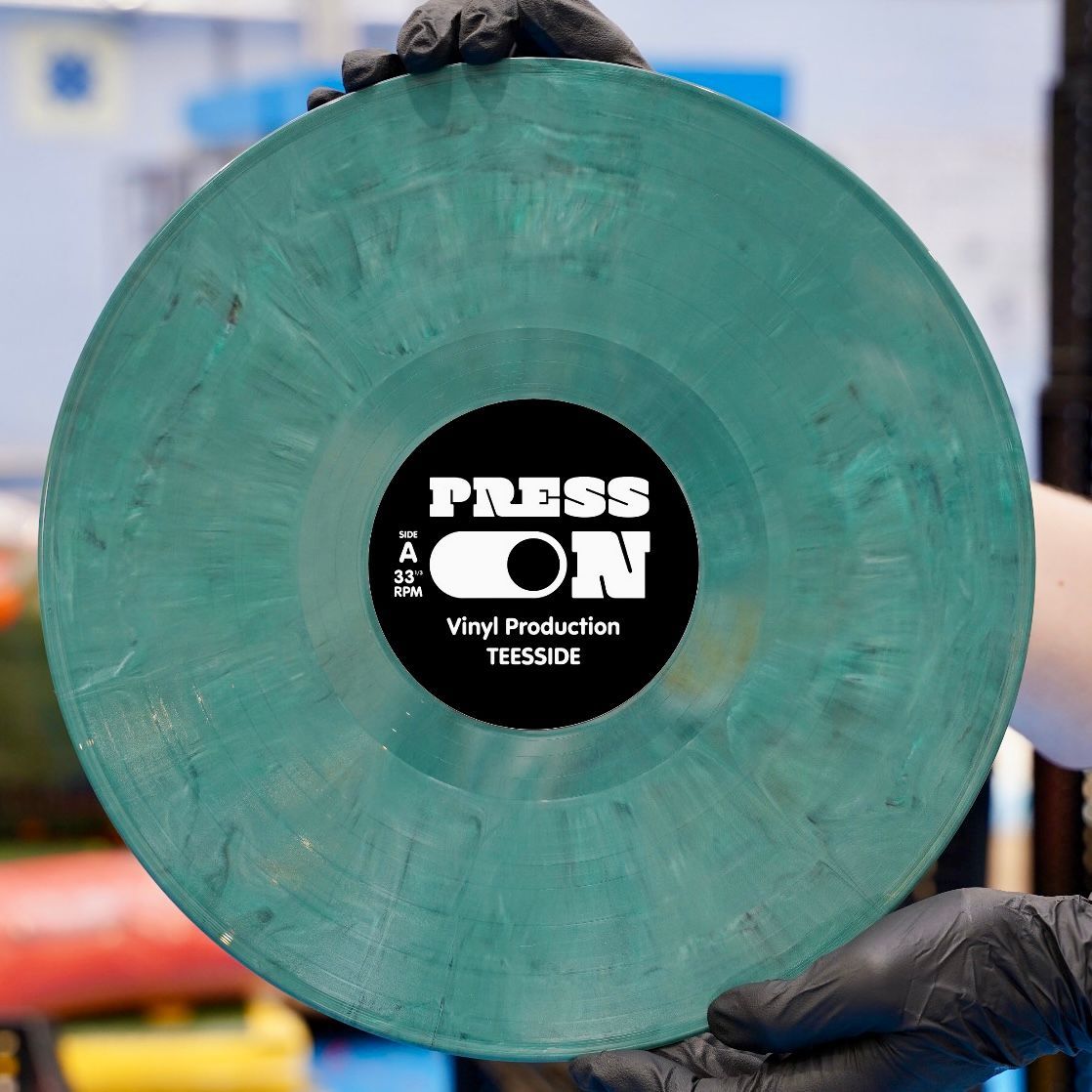 pressonvinyl's tweet photo. Have we pressed your records before? 🎶
If so, we can offer you a repress at a lower cost since your stampers are already made! You can save even more by choosing the eco mix 🌱, priced at just 99p per unit!
Visit us at https://t.co/vC79zvLC0C
#Repress #EcoFriendly #EcoMix https://t.co/hCBdGFiJQC