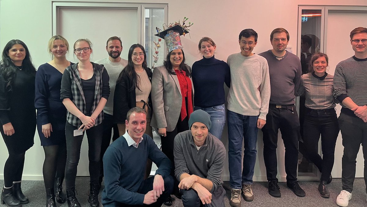 Finally #PhDone 🎓🎊

Big thanks to my supervisors <a href="/sahm_lab/">Sahm Lab</a> <a href="/MoritzGerstung/">Moritz Gerstung</a> + the best lab mates 🥹❤️

#PhDatDKFZ <a href="/DKFZ/">DKFZ</a> <a href="/uniklinik_hd/">Universitätsklinikum Heidelberg</a>