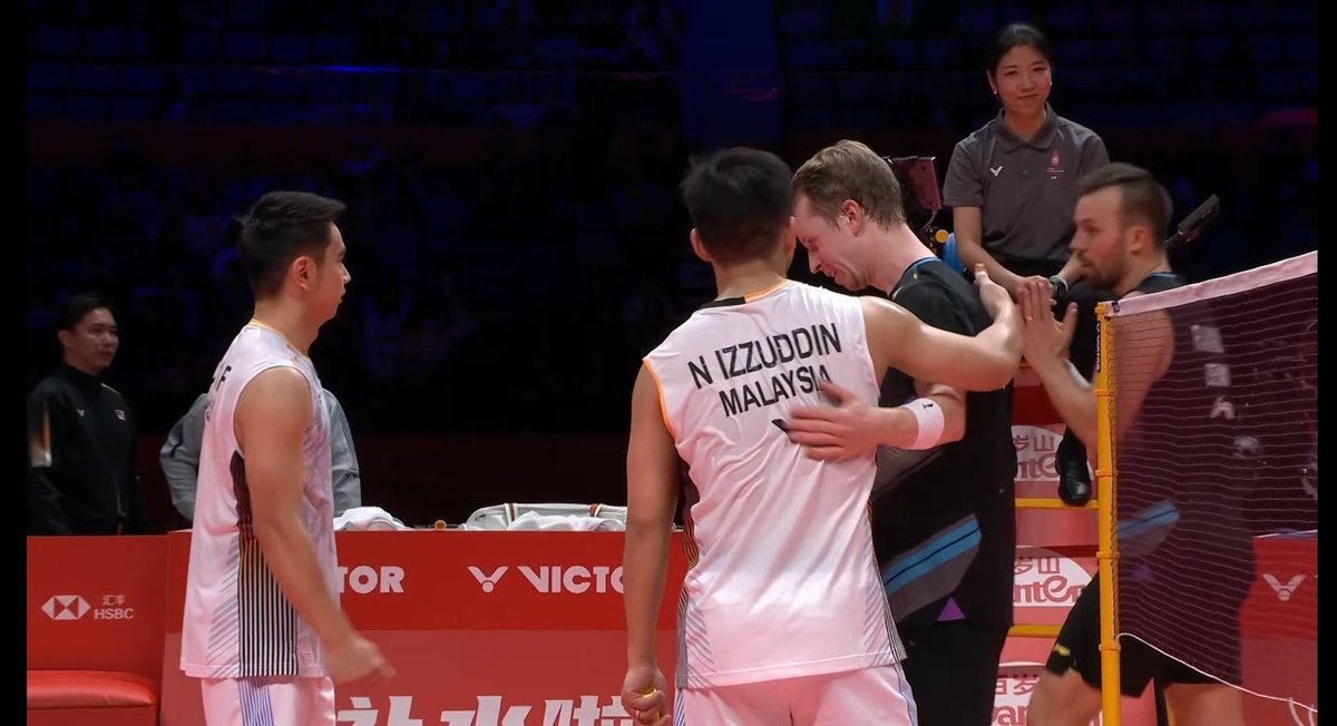 theone_xyz's tweet image. Runners up 🥈 ✨

Goh Sze Fei/Nur Izzuddin 🇲🇾 defeated by Kim Astrup/Anders Skaarup Rasmussen 🇩🇰 

17-21
21-17
11-21

Overplayed in the first game. A much better fight in the second game 🫡 but the amount of errors in the rubber cost them the match. 

Intense matches from day 1…