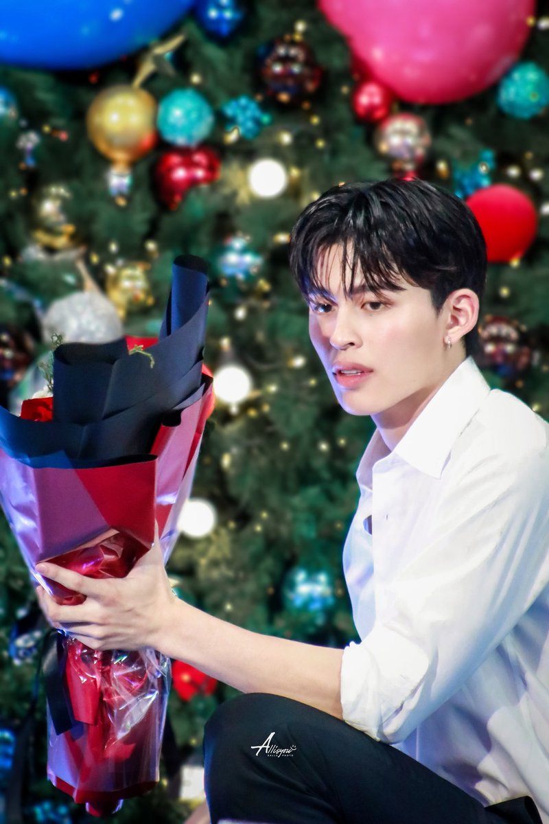 [151224]  แต่งค่ะ​ 😳💐

PONDxImperialSamrong 
#IMGivingGiftxPond
#ppnaravit <a href="/ppnaravit/">ppnaravit</a>

-- #AllsPhoto​ -​-