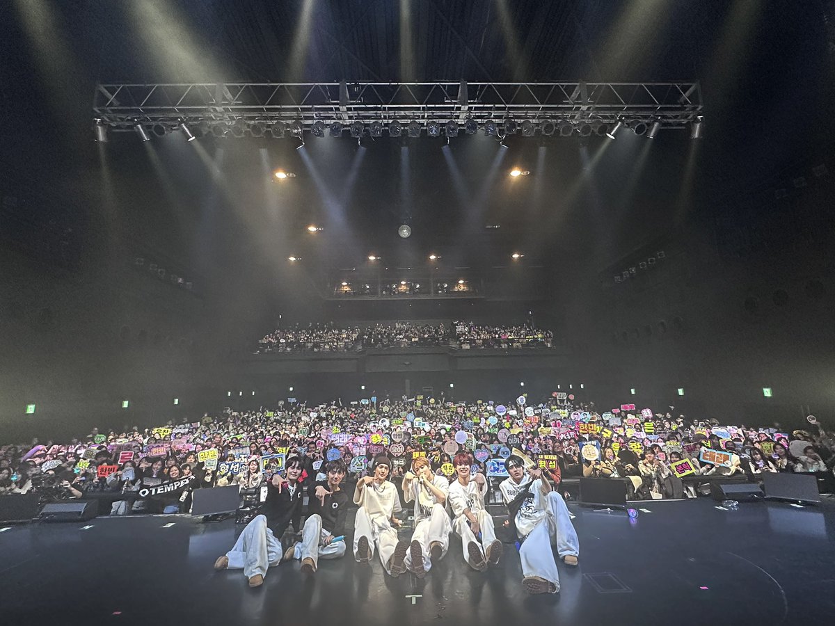 TPST__JP's tweet photo. [📸TEMPIC]

24.12.15 #T_OUR in Tokyo

TokyoであったTEMPESTのコンサート無事に完了！
今日も一緒に楽しんでくれて 本当���ありがとうございます🥺
また会う日までTEMPEST 永遠に愛するiEたち叫べ〰️🔊

#TEMPEST #テンペスト
#ハンビン #ヒョンソプ #ヒョク 
#ウンチャン #LEW #テレ
#TEMPEST_Voyage https://t.co/QUV2uYwaal
