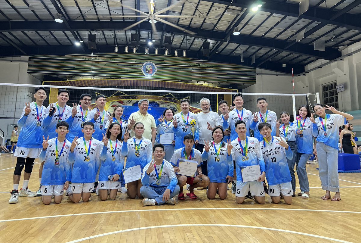 jamesbalisi_'s tweet photo. Back to Back Champion Brgy. Ampid 1 MVT 🏆

Thank you Lord, my family, friends, and sk council for your support, guidance, and watching every game until the end of this journey✨💙🙏

We’ve made history...🏐

🏅Best Open Spiker

#SanMateoVolleykatan2014 #InterBrgy #2peat https://t.co/YwfJyowbXt