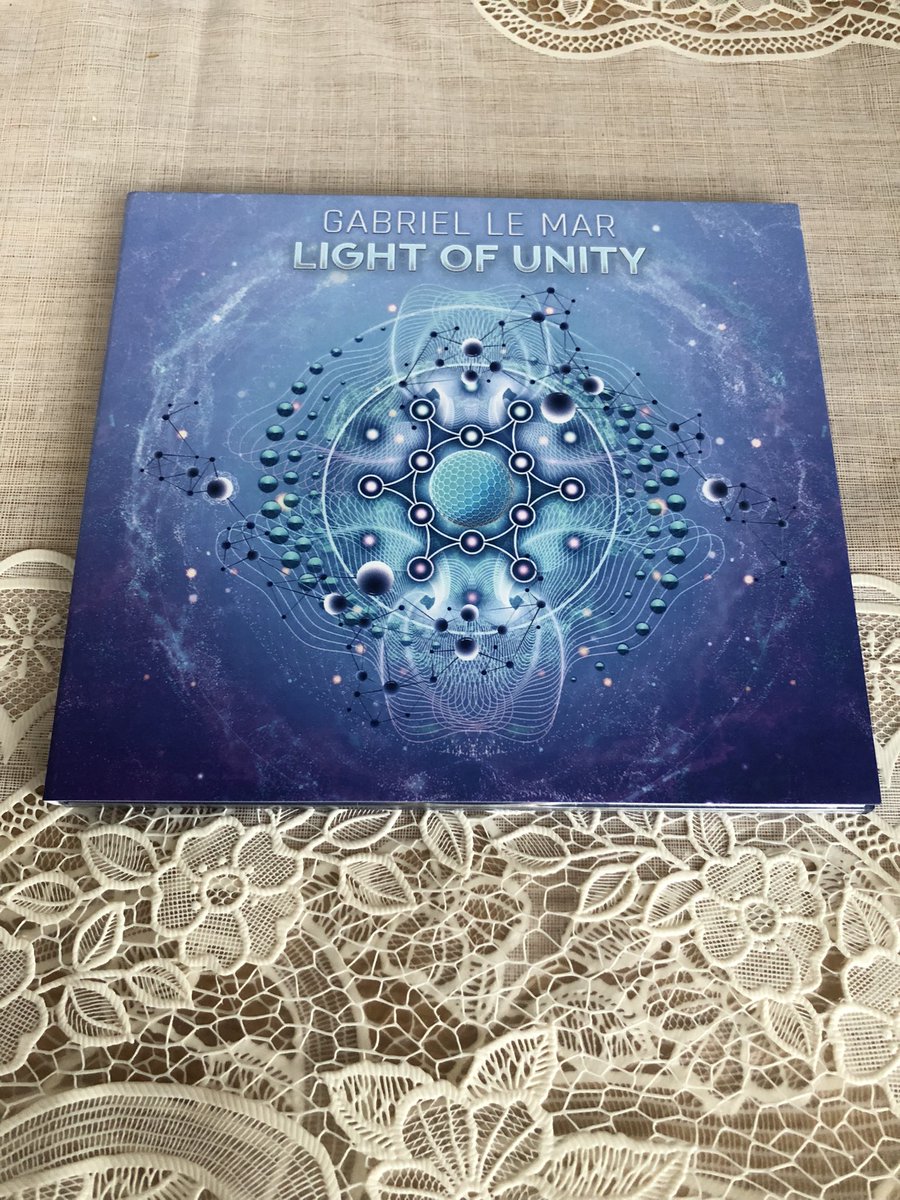 ram_yn's tweet image. Gabriel le Mar @Gabriel_Le_Mar - Light of Unity
@liquidsound_uk
円熟味を増したGab節。Dubっぽさやキレのあるダウンビート等、進化することを止めない精神は健在。なのだが過去作と比べたらパンチがなく当時聞いた衝撃は得られない。 #dubtechno #downbeat
