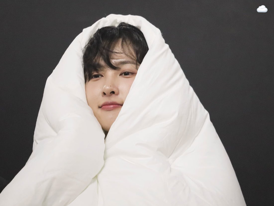 ooo1106_angel's tweet photo. 雪だるまの妖精❄🤍
#OnlyOneOf #온리원오브 #Rie #리에
@ puppyllg 님 감사합니다♡ https://t.co/VIDw58XZdI