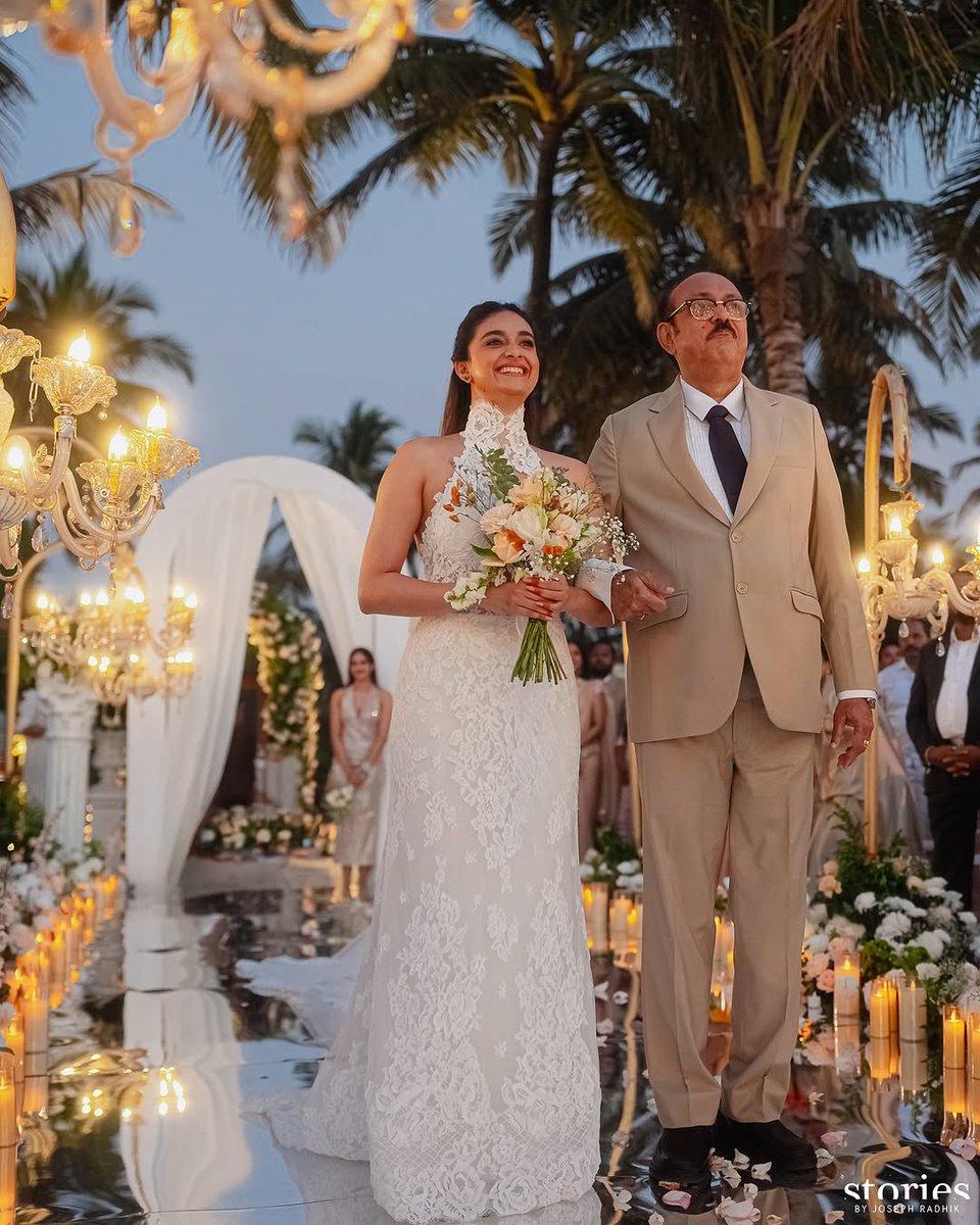 Sandy_kitty_'s tweet photo. Purely magical! 🥹🤍

#ForTheLoveOfNYKE #KeerthySuresh 
@KeerthyOfficial #KAWedding https://t.co/UnHlhrV6QK