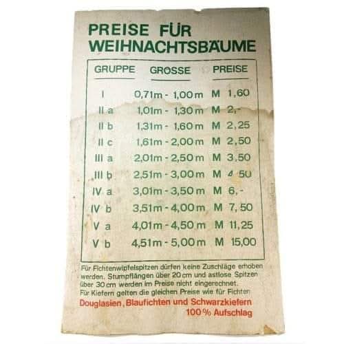DDR_Reklame's tweet image. Wir haben einen #Weihnachtsbaum, an dem ist nichts zu tadeln. Natürlich Äste hat er kaum und auch fast keine Nadeln. Jedoch gewachsen ist er gut, er ist so hoch wie breit. Und deshalb bringt es mich in Wut, wenn die Familie schreit🎶 @frankschoebel
#Preisliste #DDR #GDR #Ostalgie