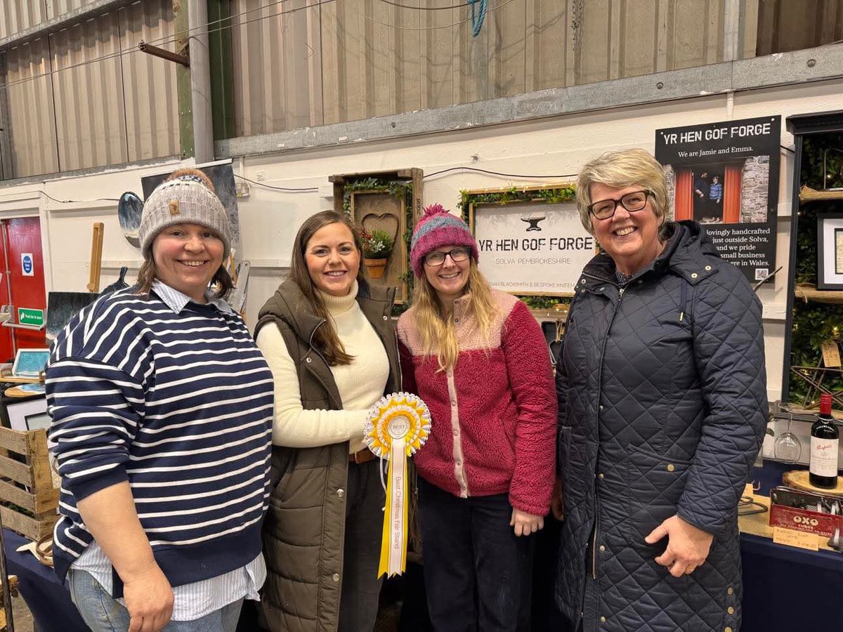 llongyfarchiadau / congratulations to Yr Hen Gof Forge on winning best trade stand at this weekend’s Christmas Fair 👏🏼

There’s still time to come along. The Fair is on until 4pm today…