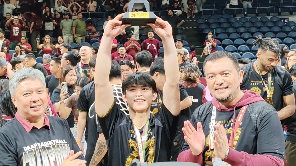 ABSCBNNews's tweet photo. LOOK: UP's JD Cagulangan was named #UAAPSeason87 Finals MVP. | via @kennedyzcaacbay https://t.co/ocMi4CS7xk