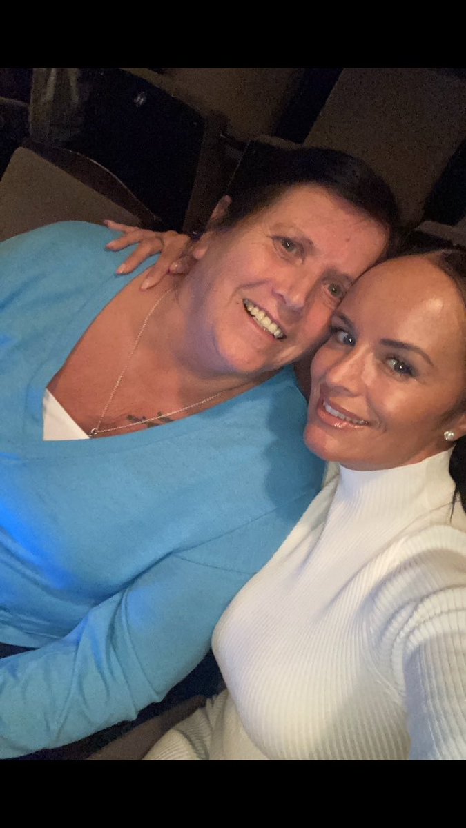 kimmarcella78's tweet image. Wishing this beautiful #Auntie of mine a very happy 70th birthday! Would be absolutely lost without her in my life , she’s the best and I love her to bits 🥳😍🎈🎉❤️