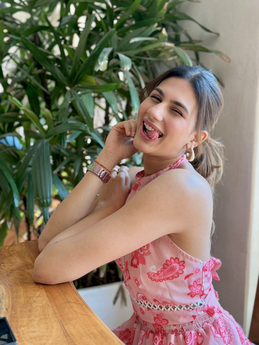 tapadiaa's tweet photo. Felt cute , won’t delete 😌🌸💕
#nidhhitapadiaa https://t.co/WgxNyzPj0z