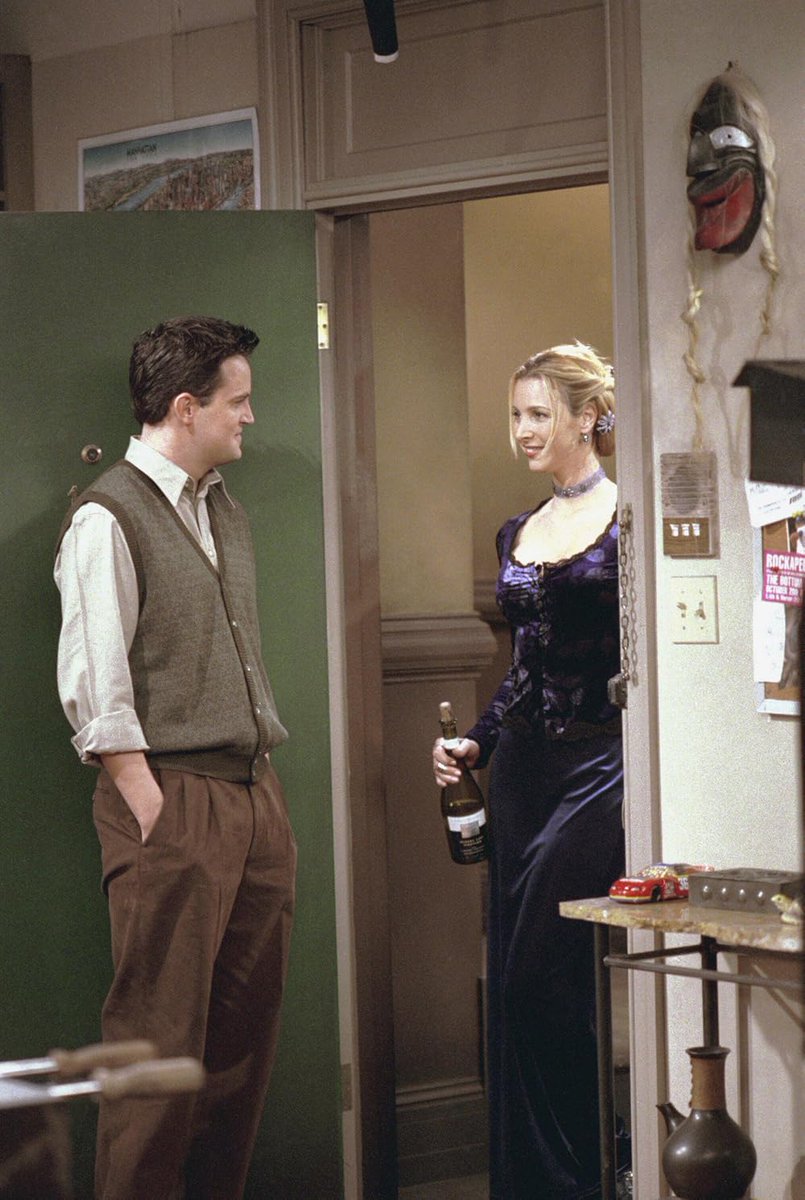 ChandlerBing_12's tweet photo. The One Where Everybody Finds Out https://t.co/SrUp1cDfaf