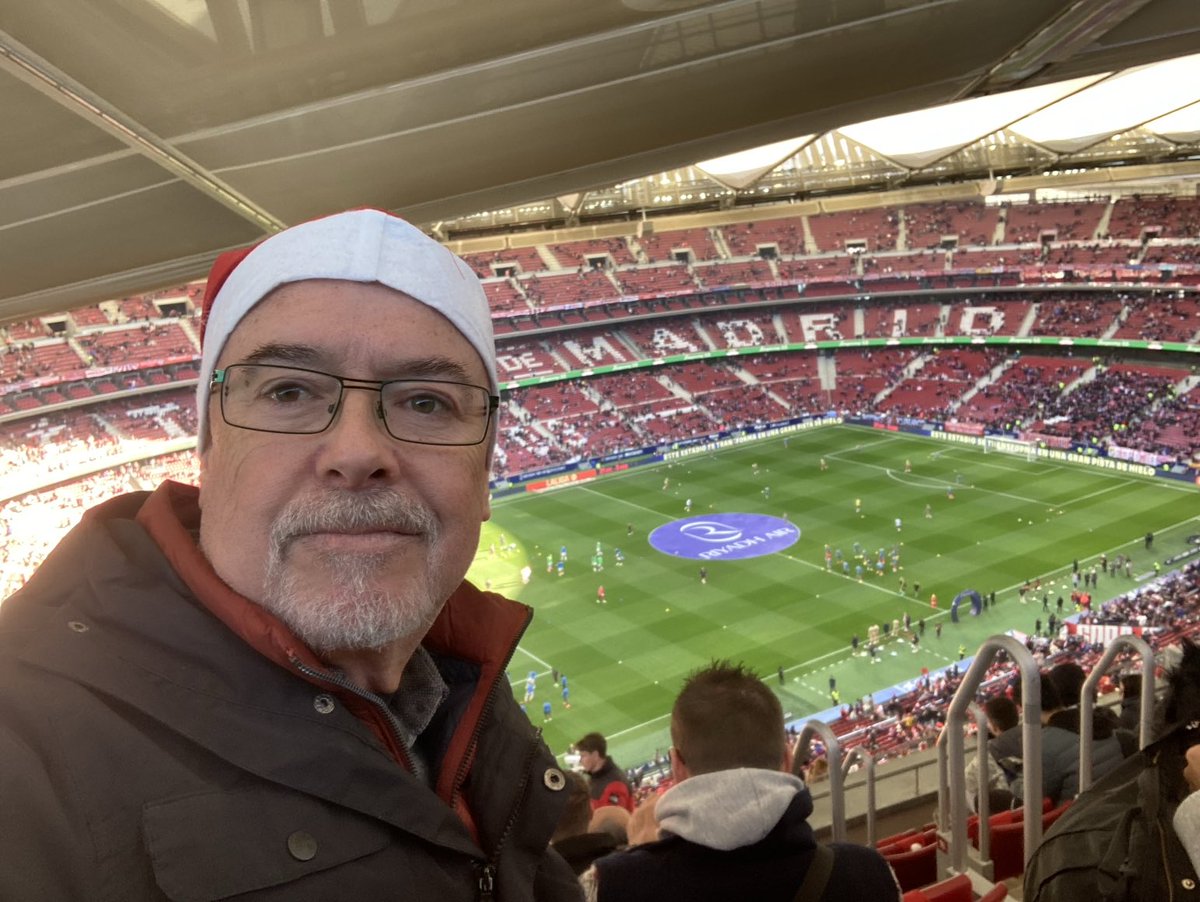 ElRealThing1's tweet photo. Another day, another football match. Plus a free santa hat. And very welcome it is too on a sunny but cold Madrid afternoon. 

#Football #Spain #RealSpain https://t.co/dIzMflSuIO