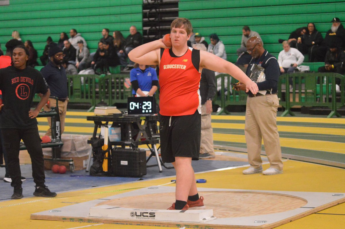 ColbyMorris75's tweet photo. Starting season off #indoor #shotput #Dukes https://t.co/AW8kXFt5oC