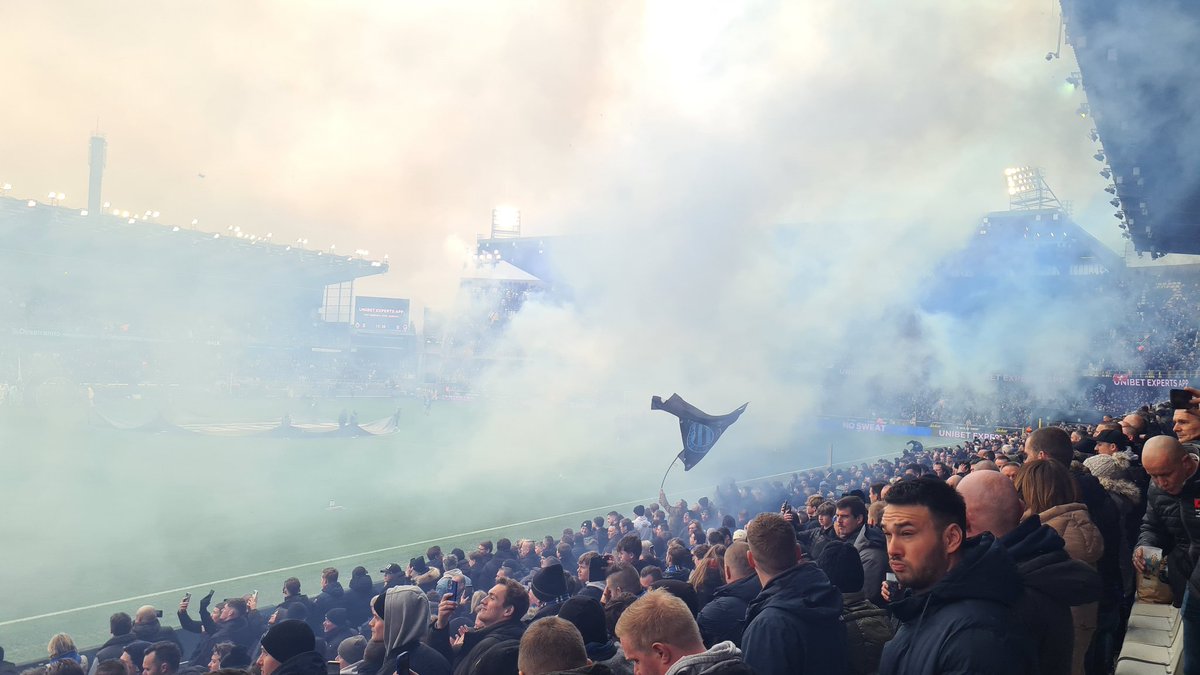 NVanhael's tweet photo. Correcte week 😍💪.

Bedankt voor zoveel euforie, @ClubBrugge 💙🖤👊! Twee maal intens genoten!

#ClubBrugge #CluGnk #CluSpo #Jpl #Ucl https://t.co/3llWgG5ldG