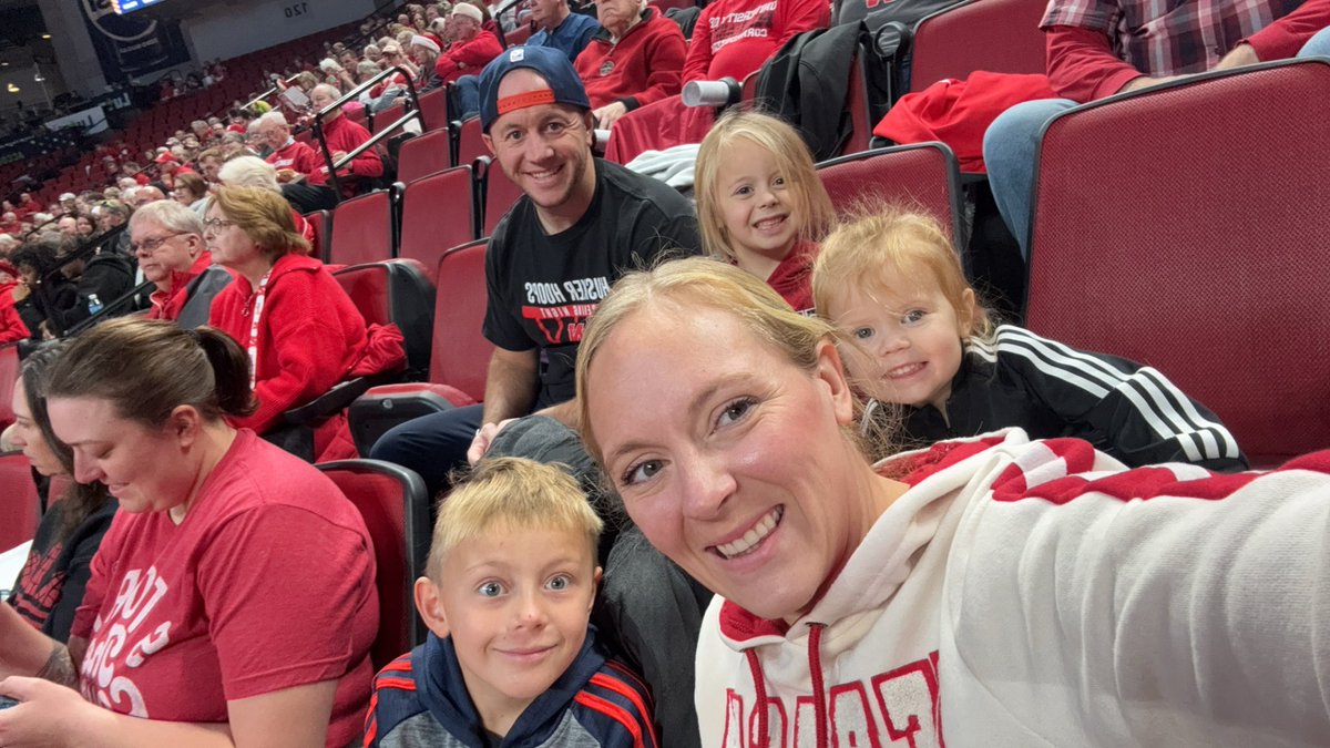 Go big red, husker girls! #huskers
