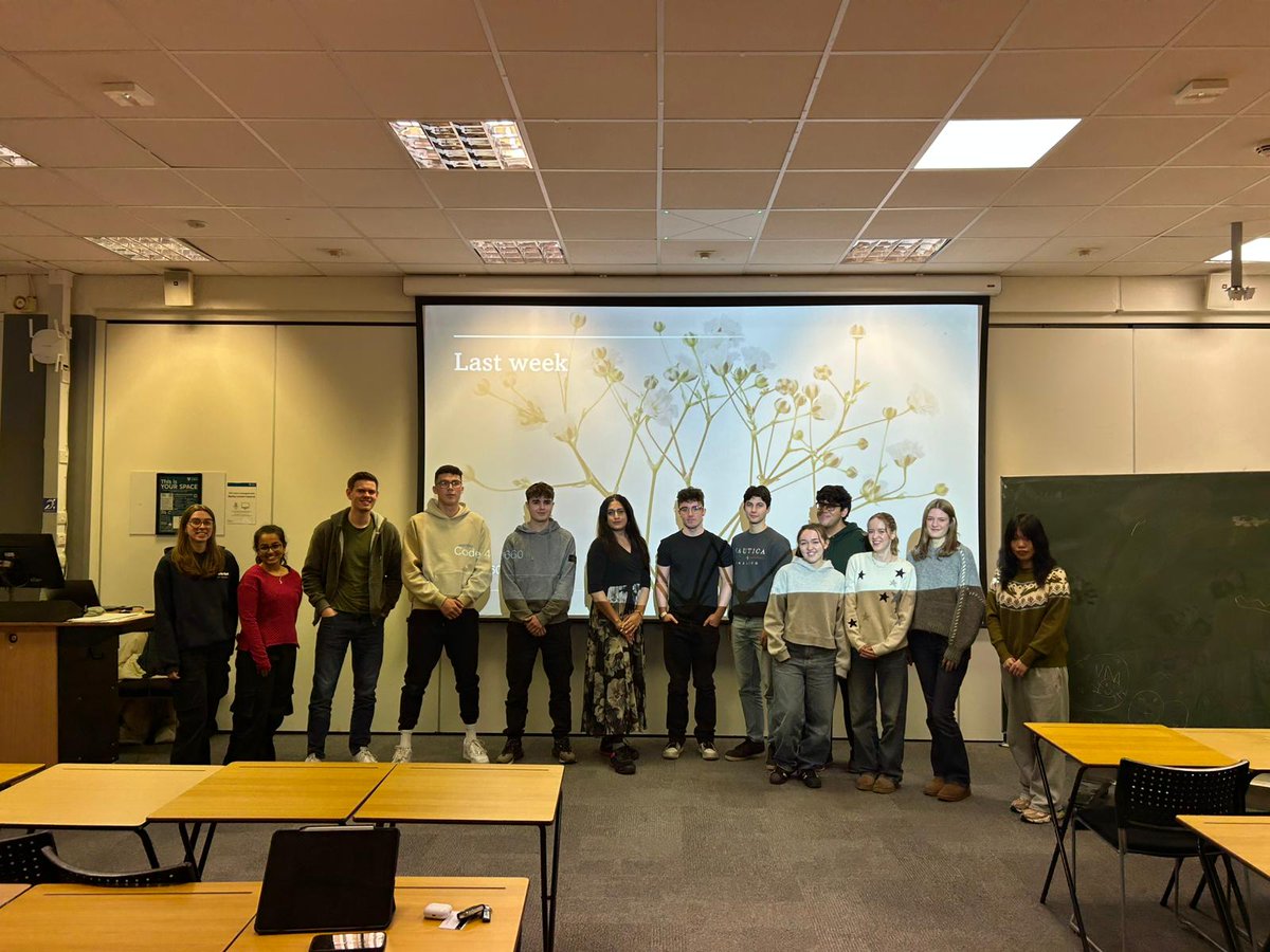 _aishamughal's tweet photo. I feel grateful for teaching this semester at @UniOfYork It was a great experience and I will miss these amazing students. I also feel humbled for becoming the first Pakistani Khawaja sira/transwomen to teach in one of the top UK universities. https://t.co/WwJShxn5rs