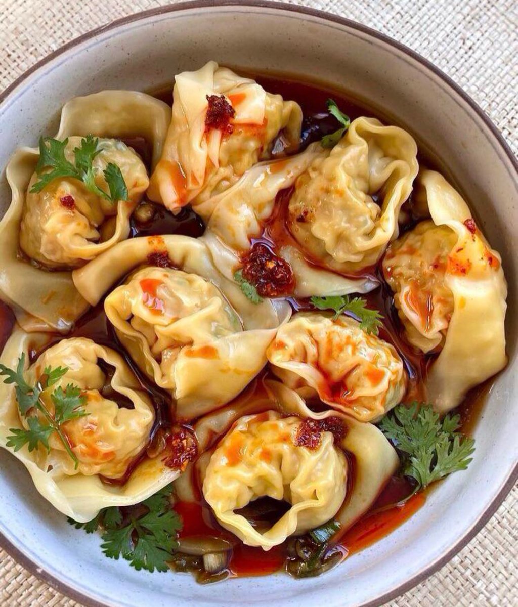 Spicy pork wontons in chilli oil🌶️ !

Can you handle the heat 🔥?