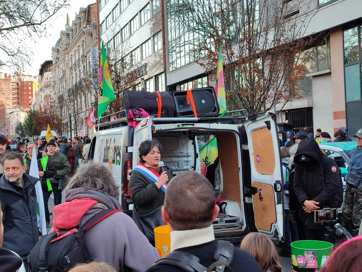 EELV_midi_py's tweet photo. 🛣️ Manifestation contre le scandale de l'autoroute #A69 cet après midi

Nous demandons à ce que les travaux cessent immédiatement.

Merci aux collectifs et associations qui ont organisé la manifestation. La lutte continue ✊ https://t.co/bi0Nt35vx4