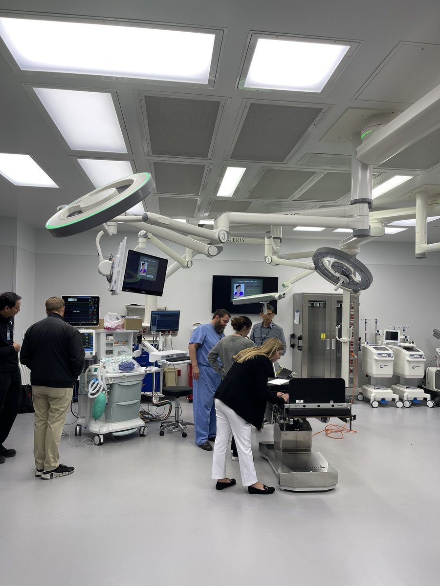 PilotSpacely's tweet image. From my last business trip we opened the new west Henderson hospital #Techio