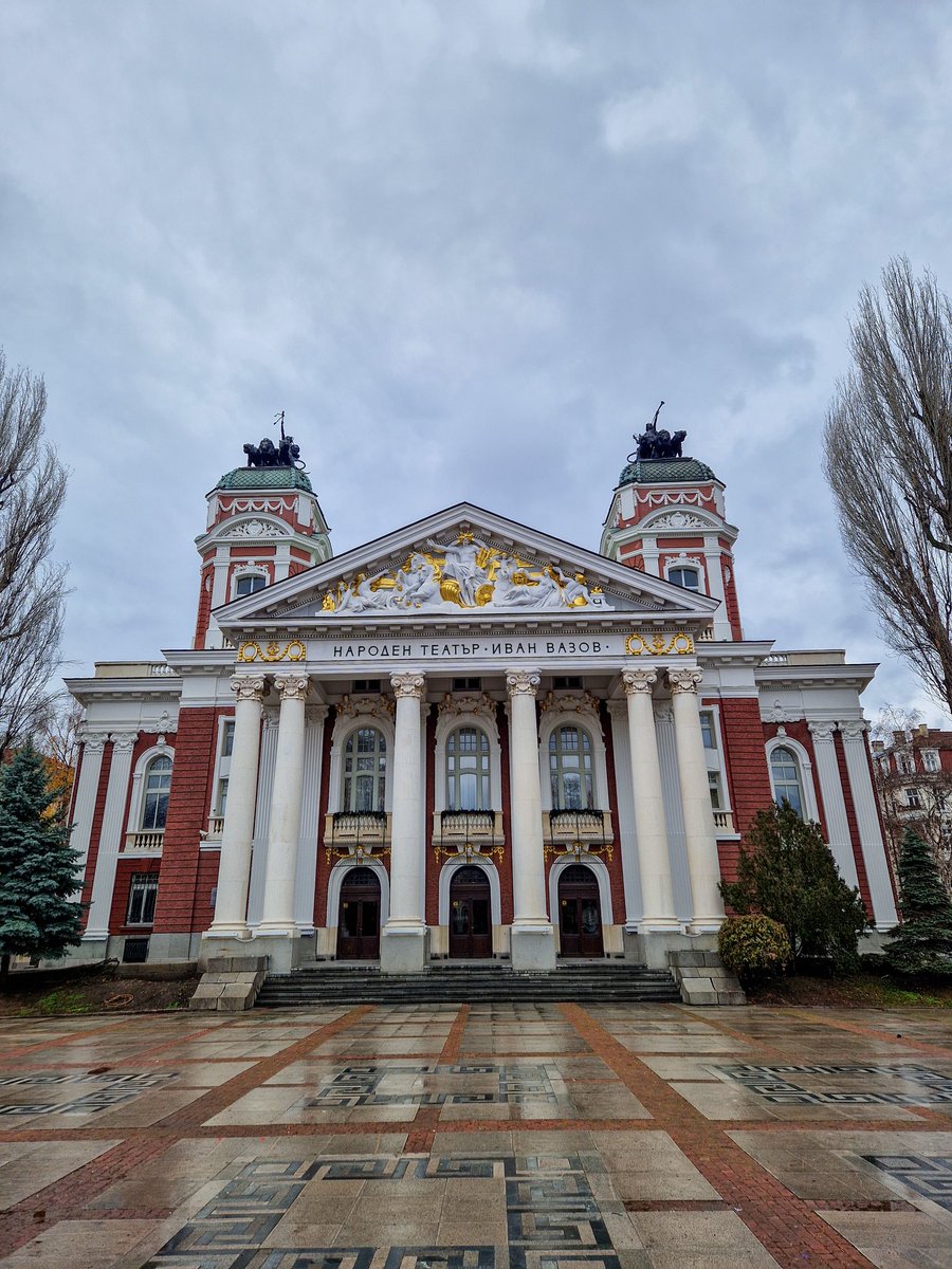 TimMcKenna01's tweet image. Despite the weather, I rather enjoyed my wander round Sofia. It sure does have some handsome buildings, plus the centre is quite compact- handy for an old man with dodgy knees!