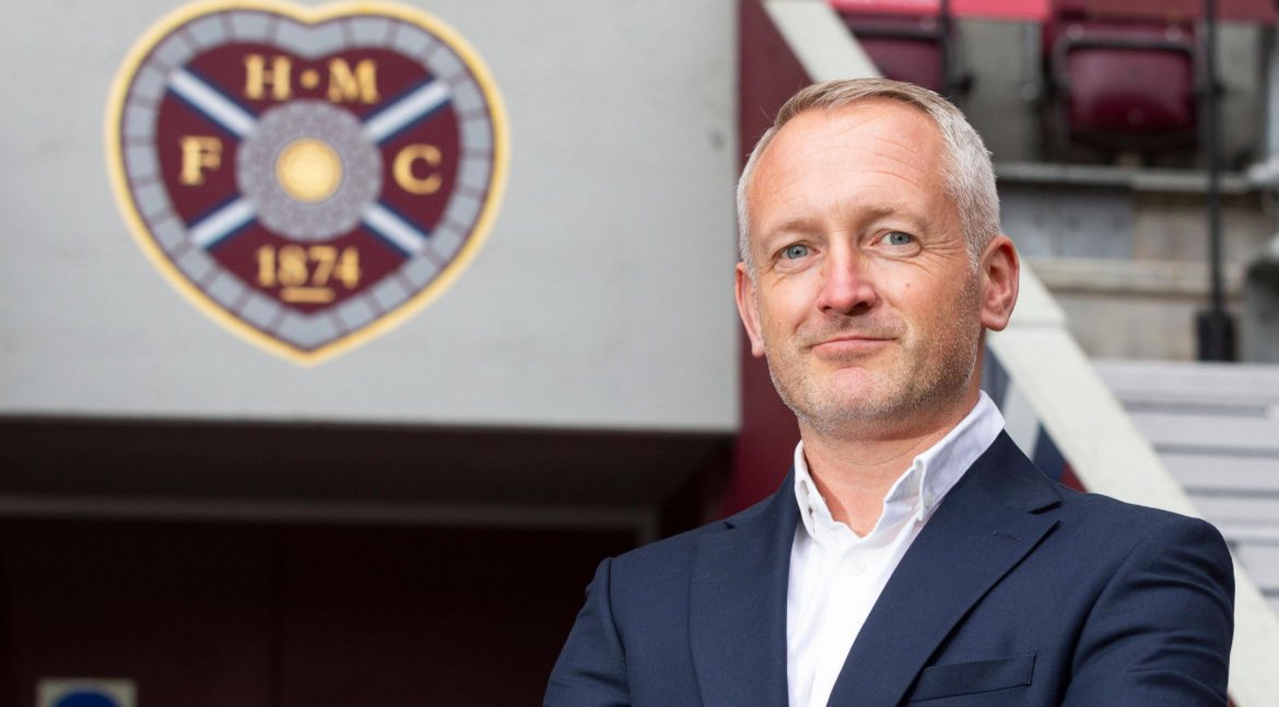 jakegapper's tweet image. In 2024 Hearts had their worst start to a league since their inception. Despite Y.Dhanda saying they’d win title.
(Rock) Bottom of the league they sacked manager S.Naismith & using state of the art data analysis they hired N.Critchley, you won’t believe what happened next. 🧵