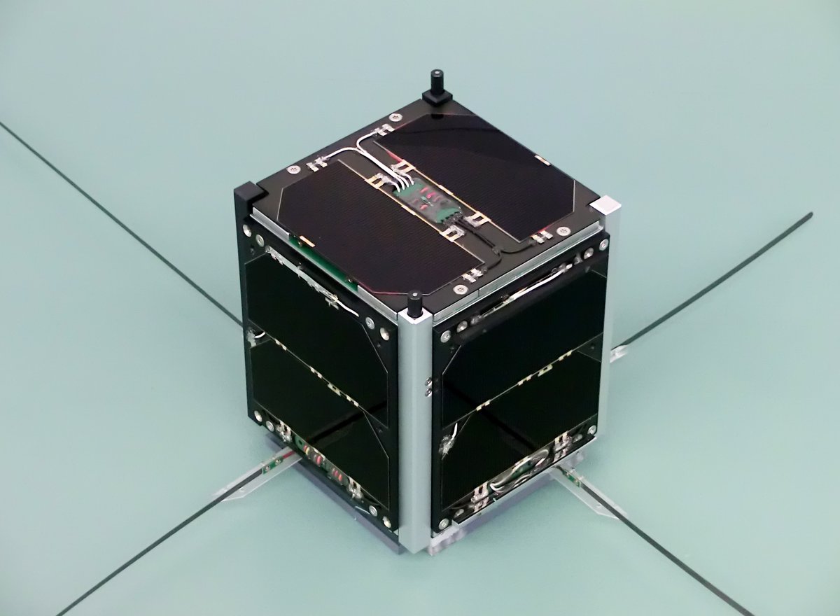 AmsatUK's tweet photo. #AO73 / #FUNcube 1 has been switched from autonomous mode to continuous transponder mode for the holiday period.
This  means that the transponder is available for use 24/7.
Anticipated to revert to autonomous mode sometime after January 5, 2025 #amsat #hamradio #hamr https://t.co/xGe85YqVDT