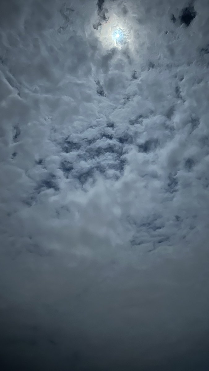 akdkha's tweet image. Đêm nay trời đẹp quá