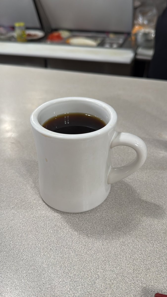 The4amBroker's tweet photo. Coffee in a mug like this just hits different. https://t.co/AuS24of6rk