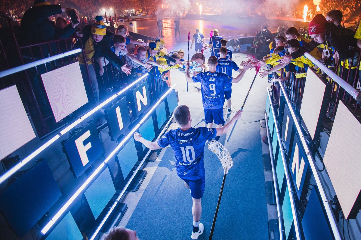 Suomi voittaa! 🏆 🇫🇮 🇫🇮

Suomen miesten maajoukkue kaataa salibandyn MM-finaalissa Ruotsin jatkoajalla 5-4!

Rauman kaupunki onnittelee!