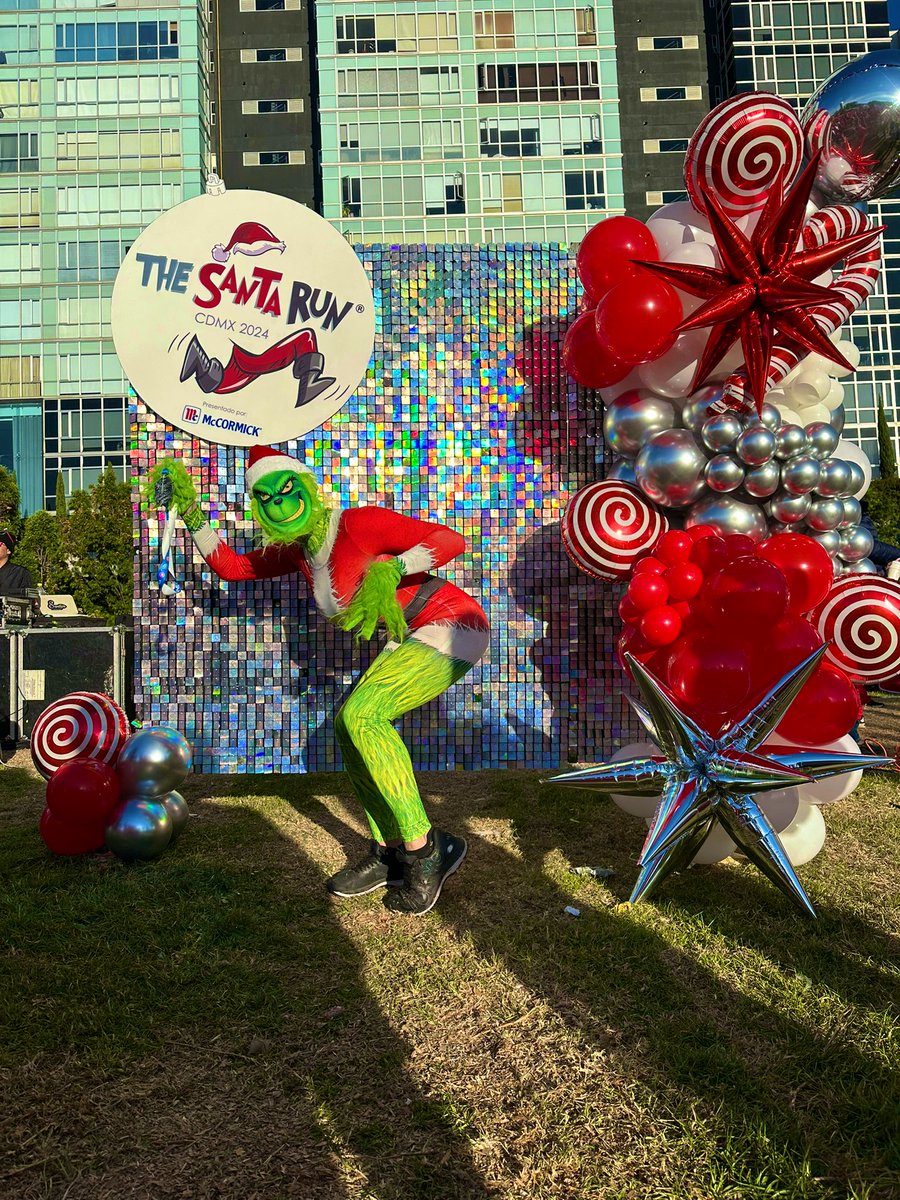 smaras1970's tweet photo. Fin de semana con carreras Navideñas, disfrutemos estas fechas haciendo deporte. 💚💚💚
@SoyCorredora @MeEncantaCorrer @CorreCDMX @IndepOficialMex
#ThesantaRun
#running
#Grinch https://t.co/NWIPAvF5MC