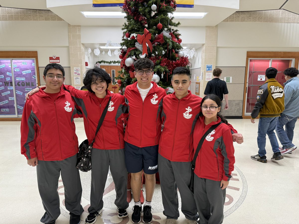 Master Chief Bernal tweet media