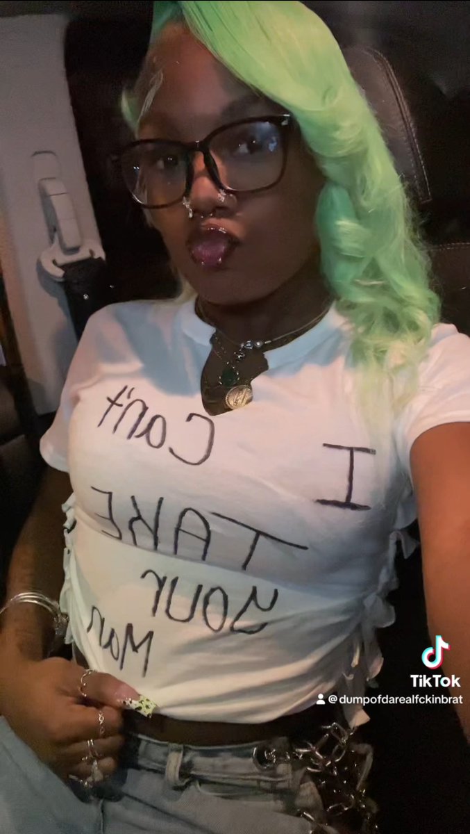 6itchuknoniyy's tweet photo. “This bitch dont like me and idk y but imma give her a reason when i take her GUY” #dpwm https://t.co/cdIGmqNW8Q