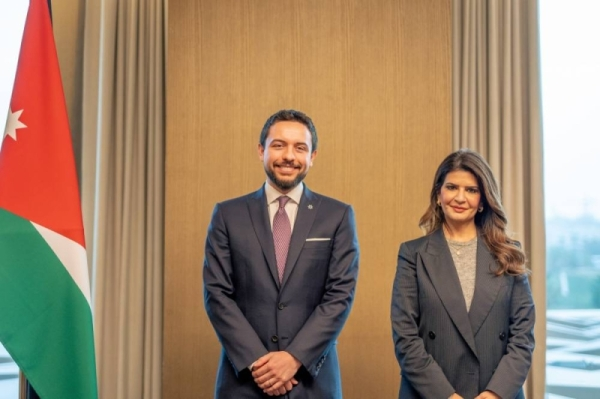 ولي العهد الأردني يلتقي وزير الإعلام ورؤساء تحرير الصحف المحلية ومديرة «كونا»

alraimedia.com/article/1711603