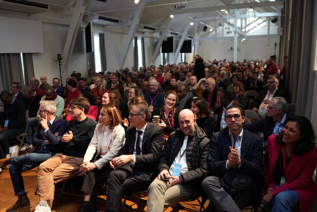 ps_fede64's tweet photo. Hier c'était le séminaire d'hiver du @partisocialiste 
La Fédération 64 était présente. 
L'occasion de préparer les prochaines échéances et d'échanger avec les parlementaires et la direction nationale. https://t.co/WrhAxIftm6