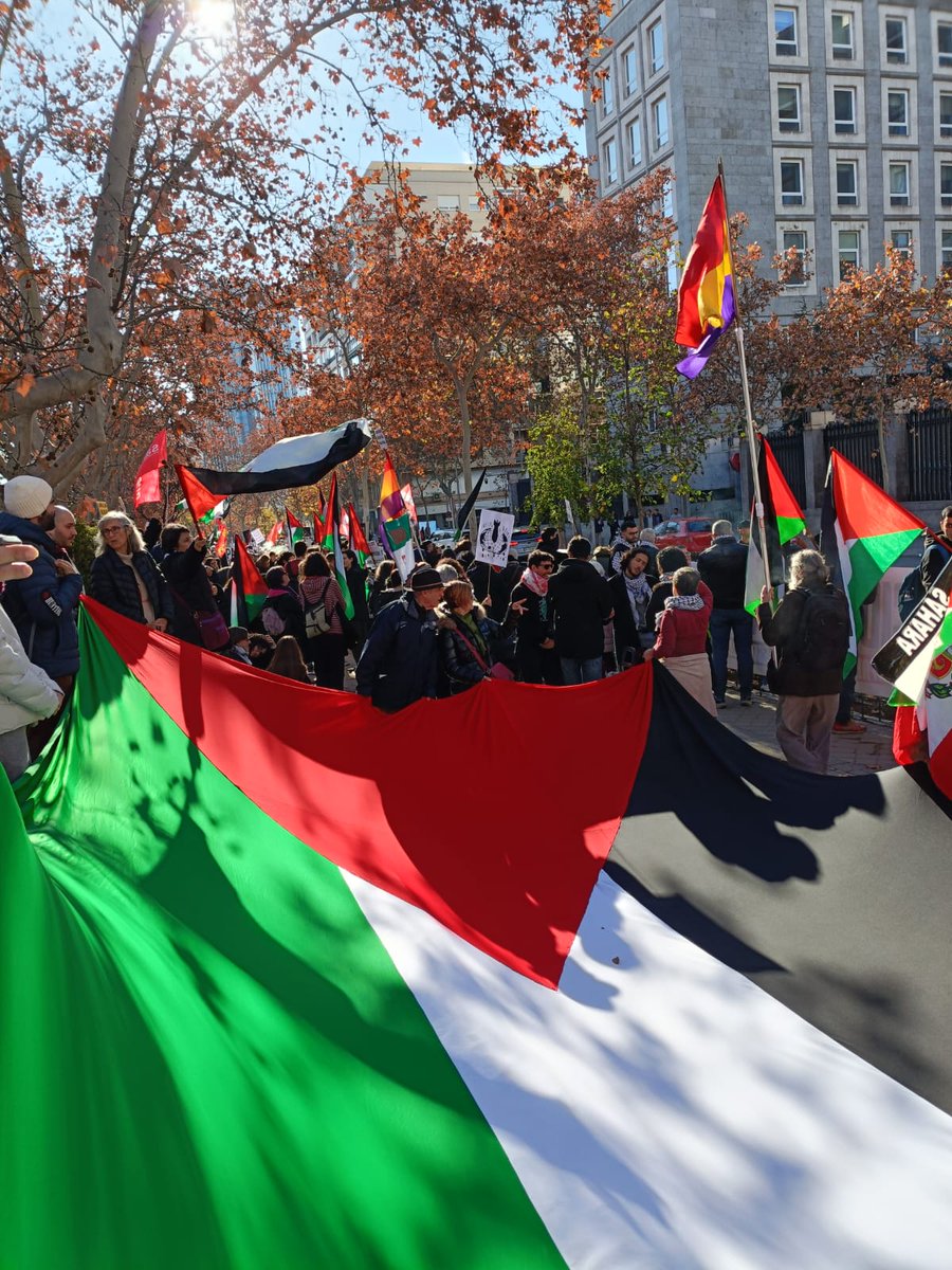 burgospalestina's tweet photo. Burgos con Palestina y con todos los pueblos victimas del imperialismo. https://t.co/JAfuWtYoEk