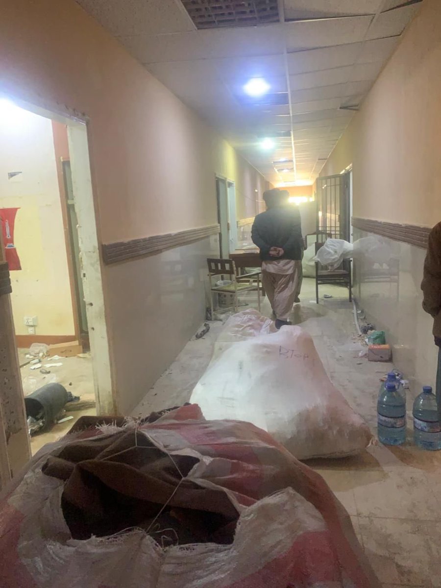 sheraz_ali4's tweet photo. Misery grips the moment, but dreams shine like moonlit pearls.
#SaveBMC
#RestoreBMC
#SaveBMCHostels
#SaveBalochStudents
#StopMilitarisation https://t.co/5s25Kue2TY