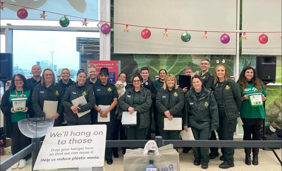 NWAmb_CREO's tweet photo. NWAS choir performing at St Catherine's Hospice, St Mary's Church, and Grimsargh, Tesco, in Leyland throughout December.
All monies raised donated to some great charities π°
#christmasisforgiving
ππππππππππ https://t.co/xm9Hjt2nB8