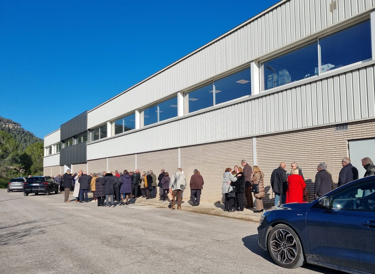 Darrer #ServeiPreventiu,
amb motiu del dinar de la Gent Gran, amb molta assistència i sense novetats.

#ProteccióCivil 
🟧🟦🟧🟦🟧🟦🟧
#CastellbelliElVilar 
(#Bages - #Barcelona)

<a href="/AjCastellbell/">Aj. Castellbell</a>