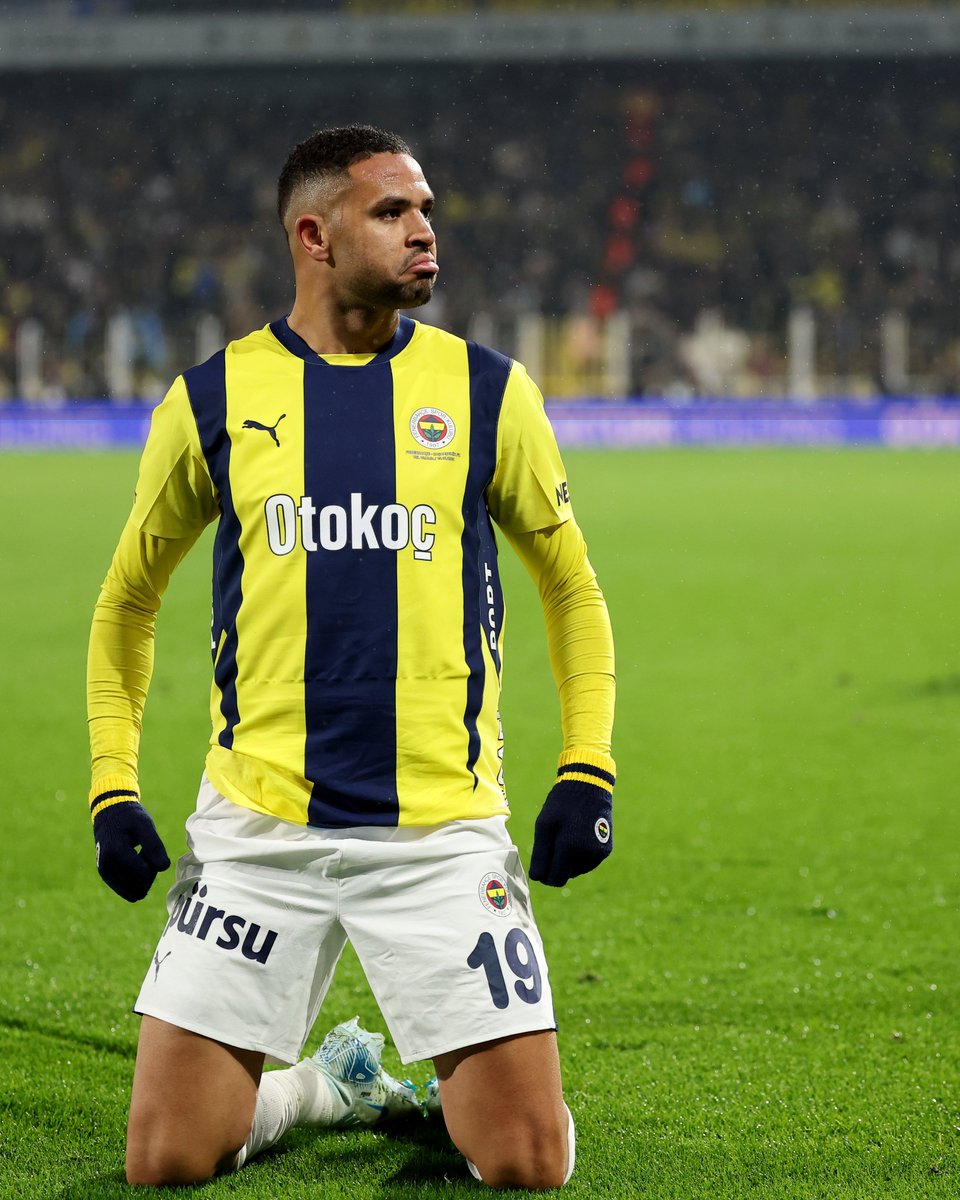 Youssef En-Nesyri tekrar sahnede!