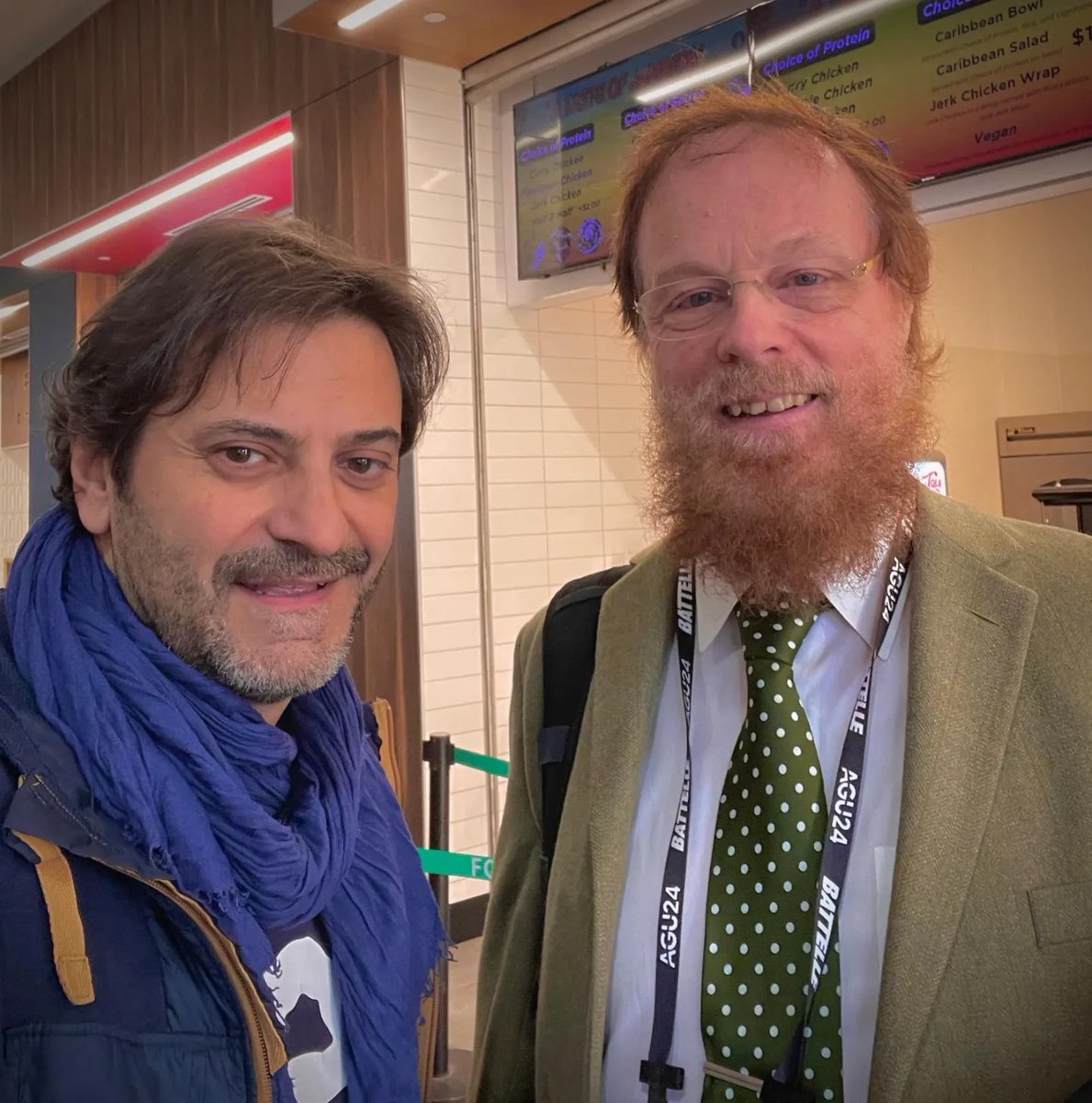 VDN75's tweet photo. At #AGU2024 in #Washington, I presented how the fusion of #art and #science can transform #volcanic #risk communication. 
I also had the great pleasure of meeting @EricFielding and discussing these aspects, as well as those related to #Vesuvius and the #CampiFlegrei
@CnrIrea https://t.co/i78V3DPeoN