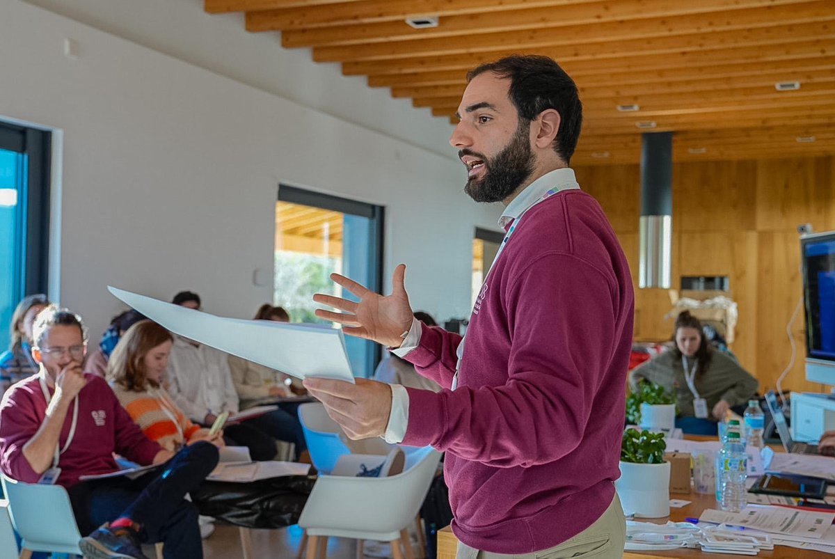 Dia especial ahir. Dia de tancar etapes, de concloure feines, de despertar de dolços somnis. 
Adéu <a href="/conselljoventut/">Consell de Joventut de les Illes Balears</a>